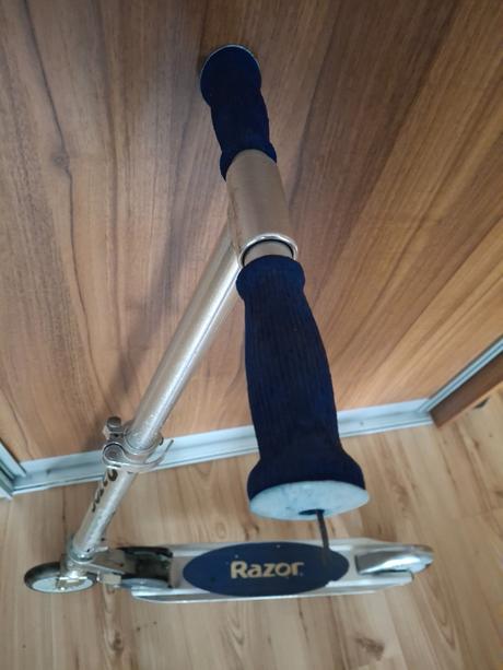 Kolobežka razor, razor