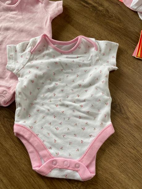 Kvetinkové bodynko 3 kusy, f&f,68