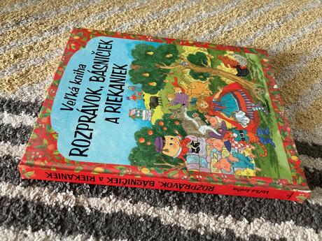 Veľká kniha rozprávok, básničiek a riekaniek,
