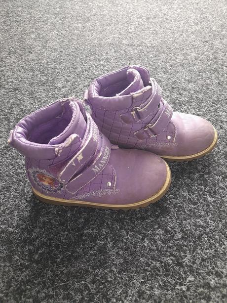 Topánky na jeseň a jar, 26