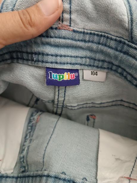 Kraťasy na traky, next,104