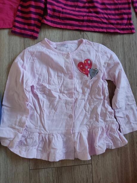 Balík tričiek a šiat, 86–98