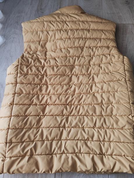 Krásna vesta, reserved,l