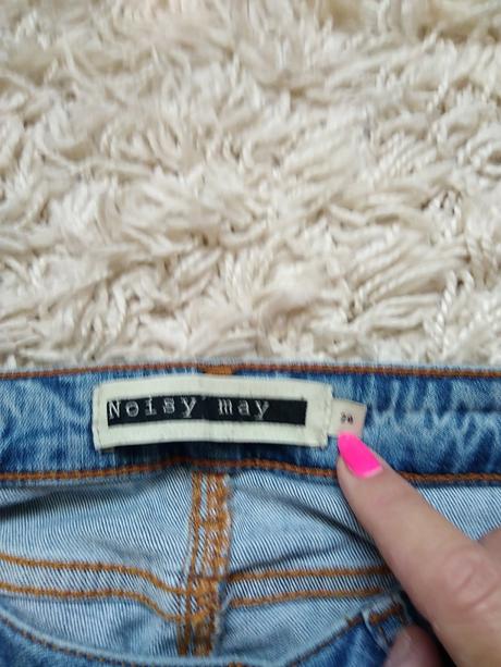 Rifle noisy may, 28