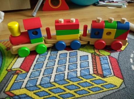 Drevený vláčik skladačka, 