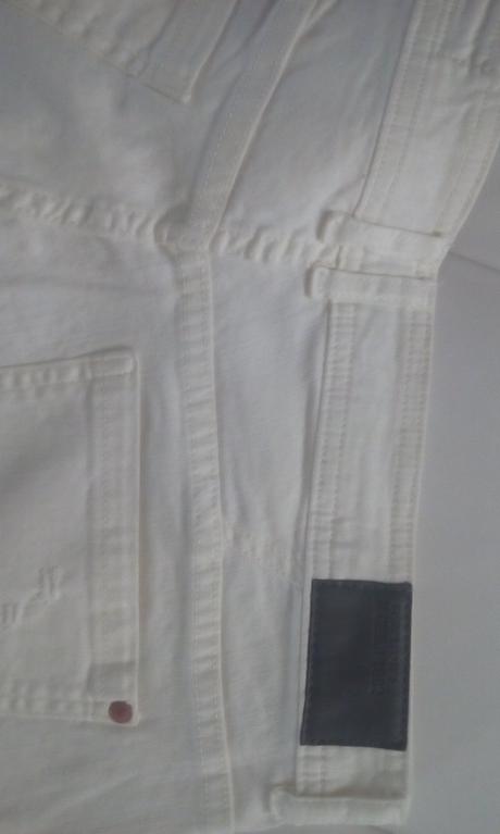 Elastické potrhané rifle, denim,32