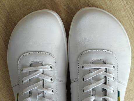 Royale - white & black 42 p135, be lenka,42