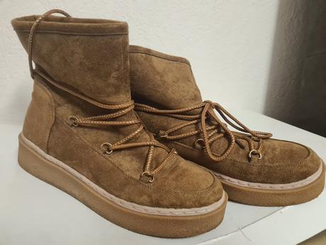 Krasne clenkove cizmy, 39