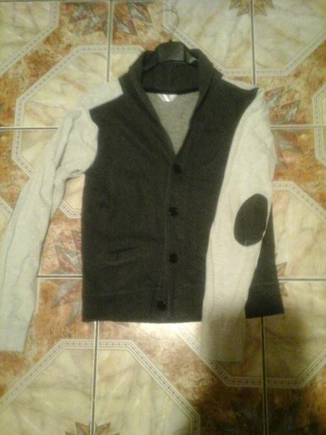 Mikina s platami, 158