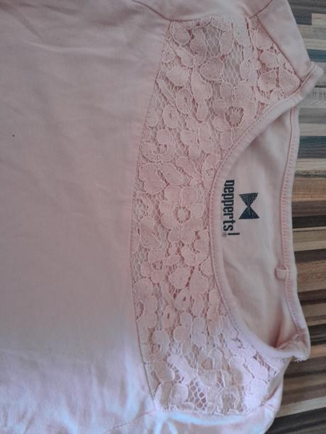 Predam tričko, lupilu,128