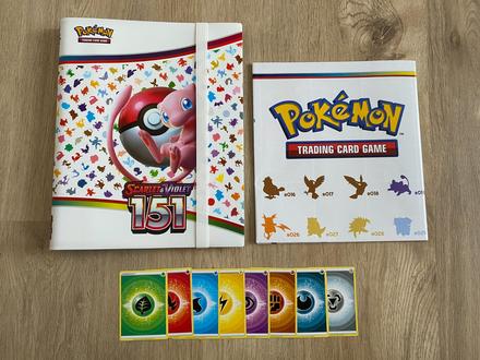 Pokémon a4 album na 360 karet pro-binder a plagát,