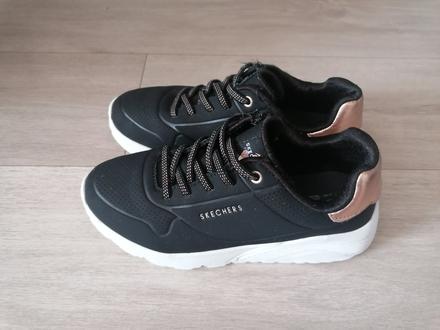 Sketcher 35, skechers,35