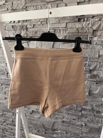 Zara v.s, zara,s