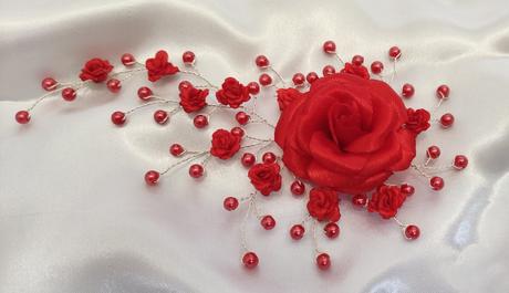 Ružička obklopená gypsomilkami, 