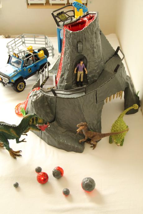 Schleich 42564 sopka + 41464 vozidlo s výbehom, 