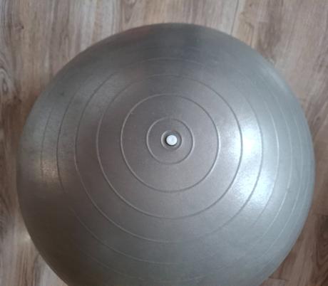 Gymnastická lopta, fitlopta kubisport 650mm strieb,