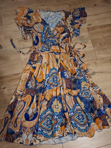 Nadherne vzorovane saty na leto, m