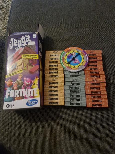 Fortnite-jenga,