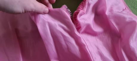 Ružová mäkučká vesta, 152