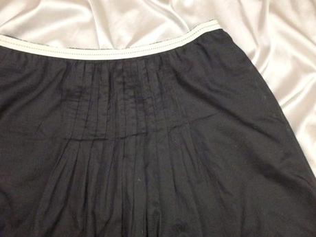 Luxusná čierna sukňa, 40