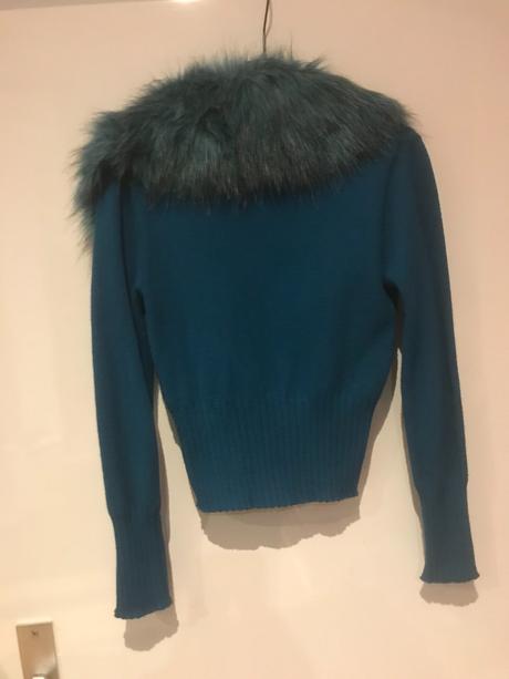 Svetrik s umelou velkou kozusinou, quelle,xs