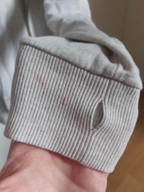 Biela mikina., atmosphere,40