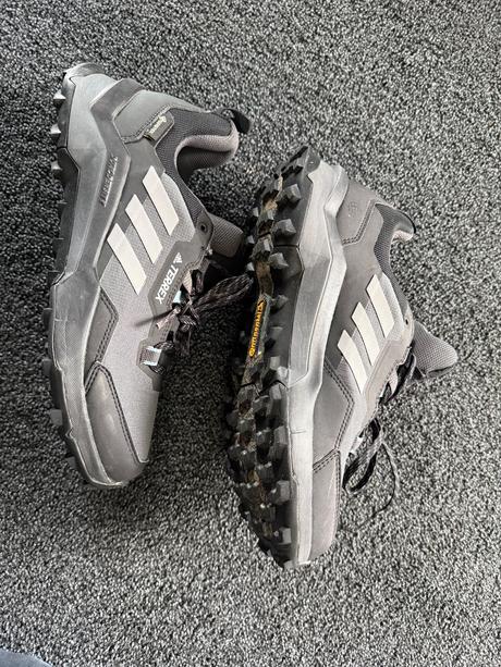 Turistické topánky, adidas,42