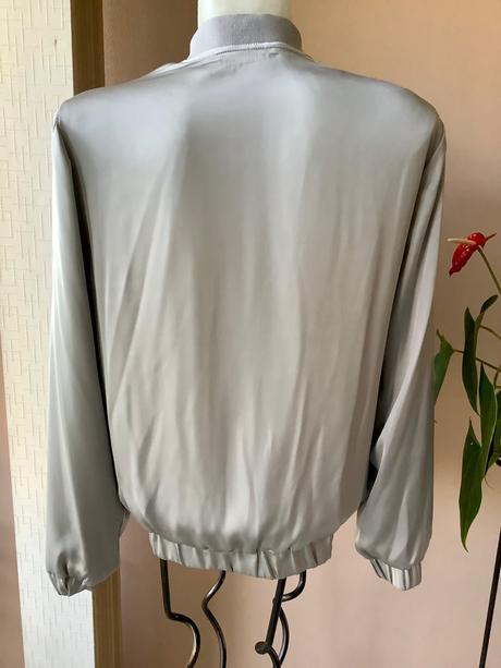 Satenova bomberka medicine, s