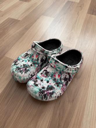 Zateplene crocs velkost m5w7, vd 24 cm, crocs,37