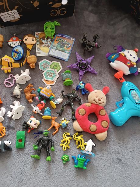 Hračky - mix drobností,