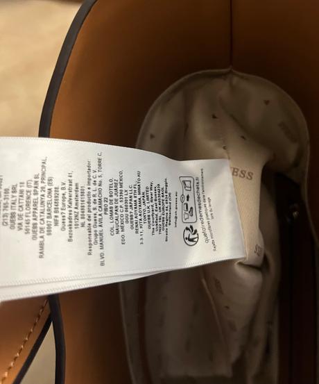 Nová kabelka guess s visačkou a dustbagom, guess