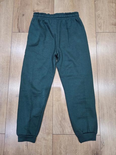 Tepláky 158, sinsay,158