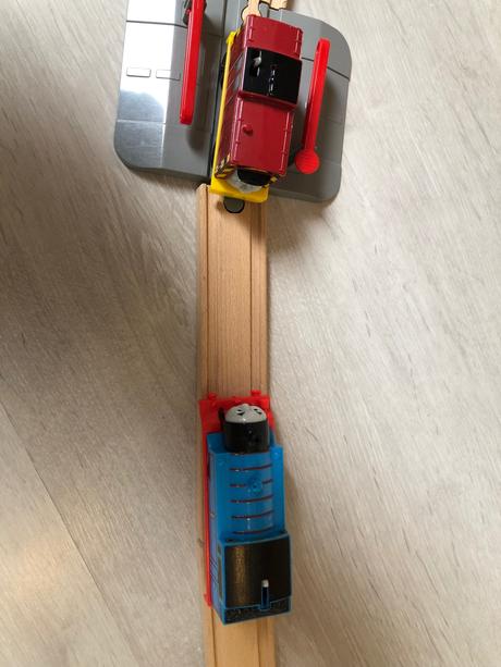 Drevená ikea vlaková dráha, 