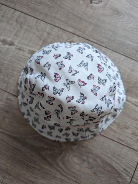 Klobúčik, dopodopo,104