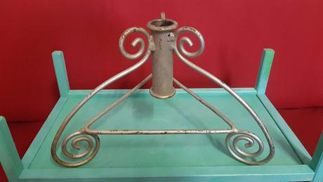 Predám železný stojan na stromček., 