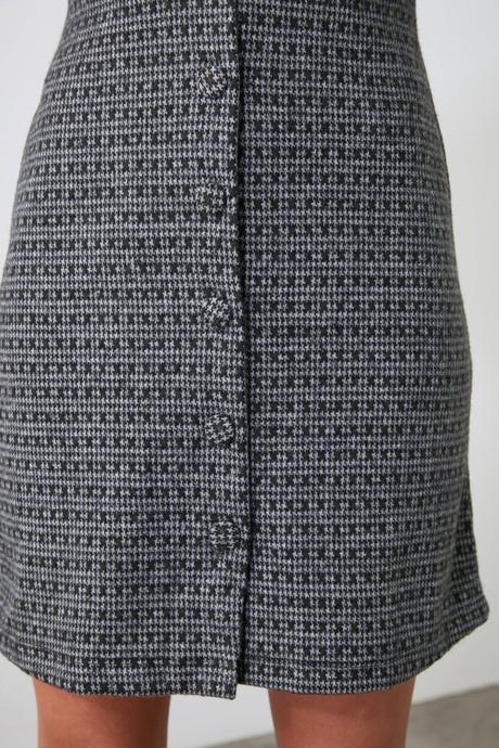 Pletena sukna na traky, l