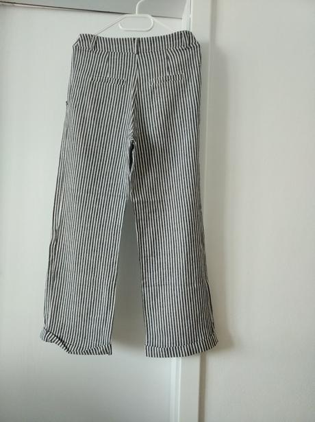 Padavé nohavice, 36