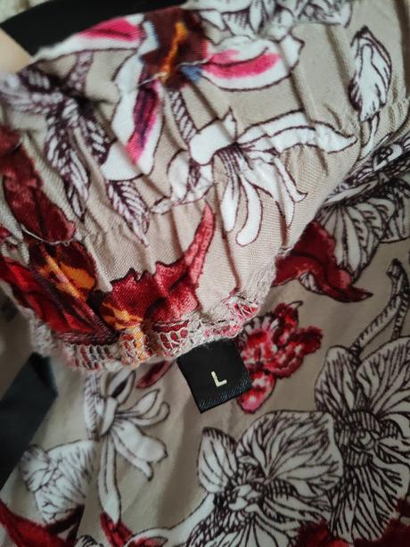 Šortky s vysokým pásom, l