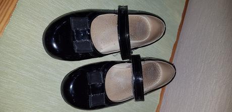 Čierne lakovky, ren but,33