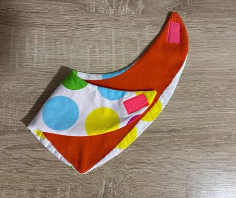 Nákrčník na jar, jeseň, 92