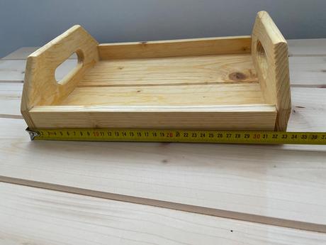 Drevené tácky/ podnosy,