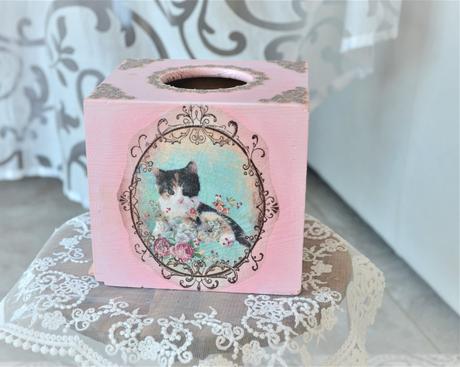 Mačičkový box na servítky,