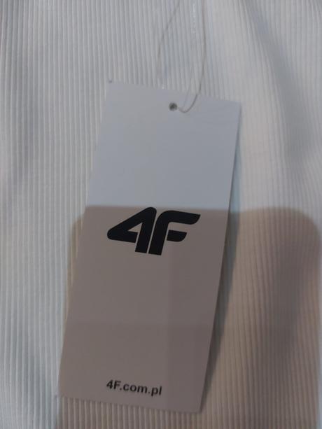 4f šaty, s