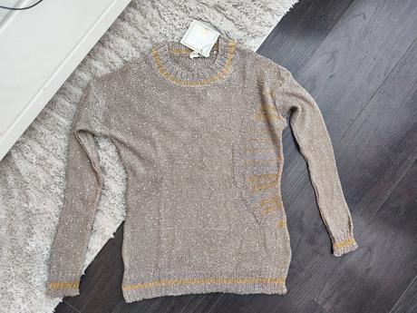 Luxusný hnedý pulóver, m / s