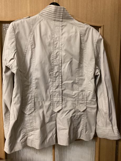 Prechodný elegantný kabátik, reserved,44