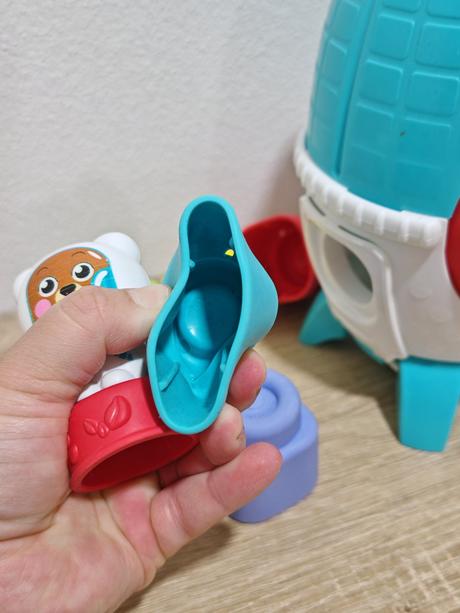 Clementoni senzorická raketa, 