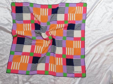 Pertegaz pekna luxusna šatka, l