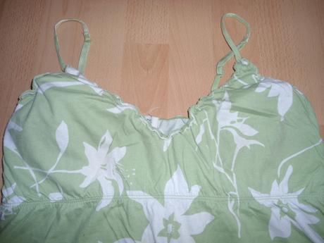 Bledozelene tricko na ramienka, l