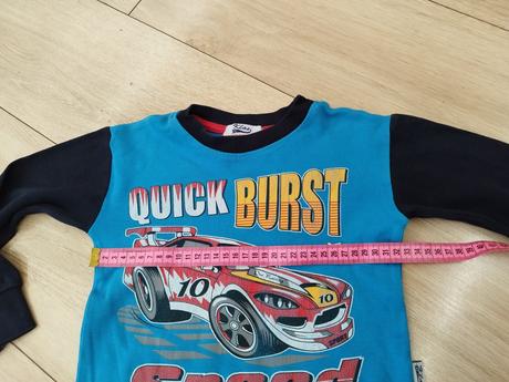 Pyžamové tričko, 104