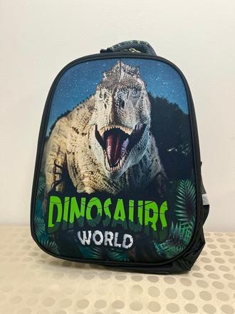 Skolsky ruksak dinosaurs world, 